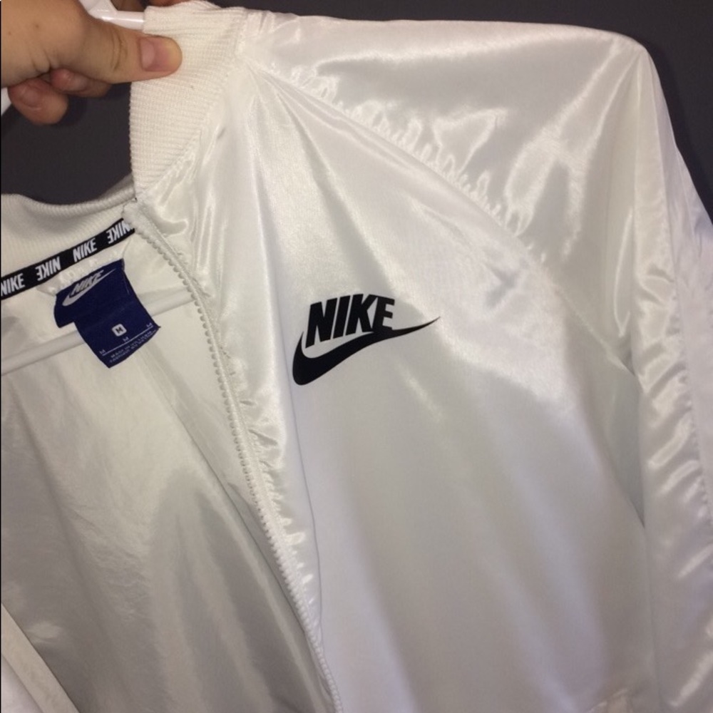 Nike windbreaker